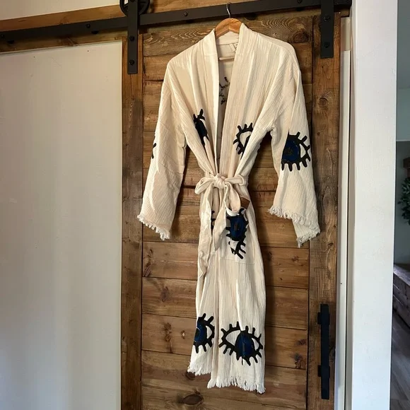 Cream Robe with Blue and Black Eye Design - Picture 1 of 5